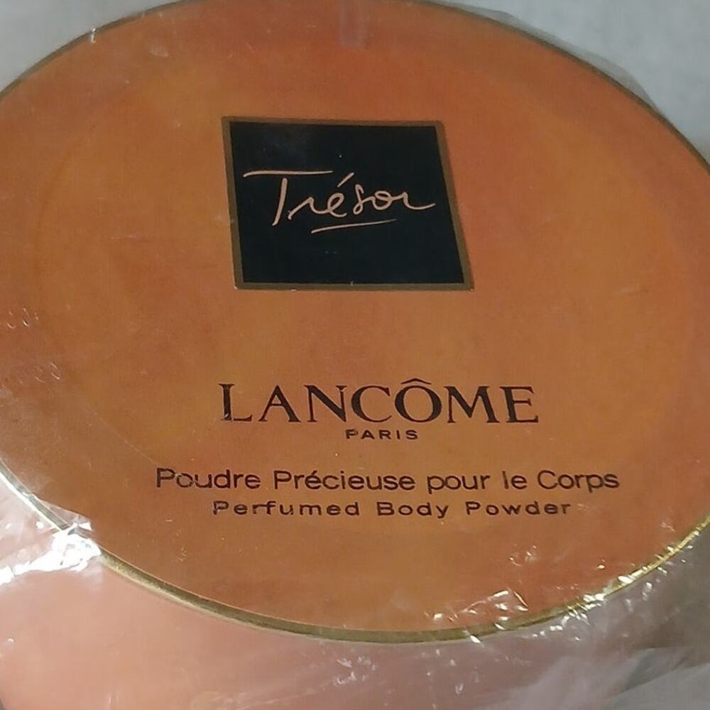 Rare Sealed NIB Lancome Paris Tresor perfumed Body Powder 3.25 oz Discontinued